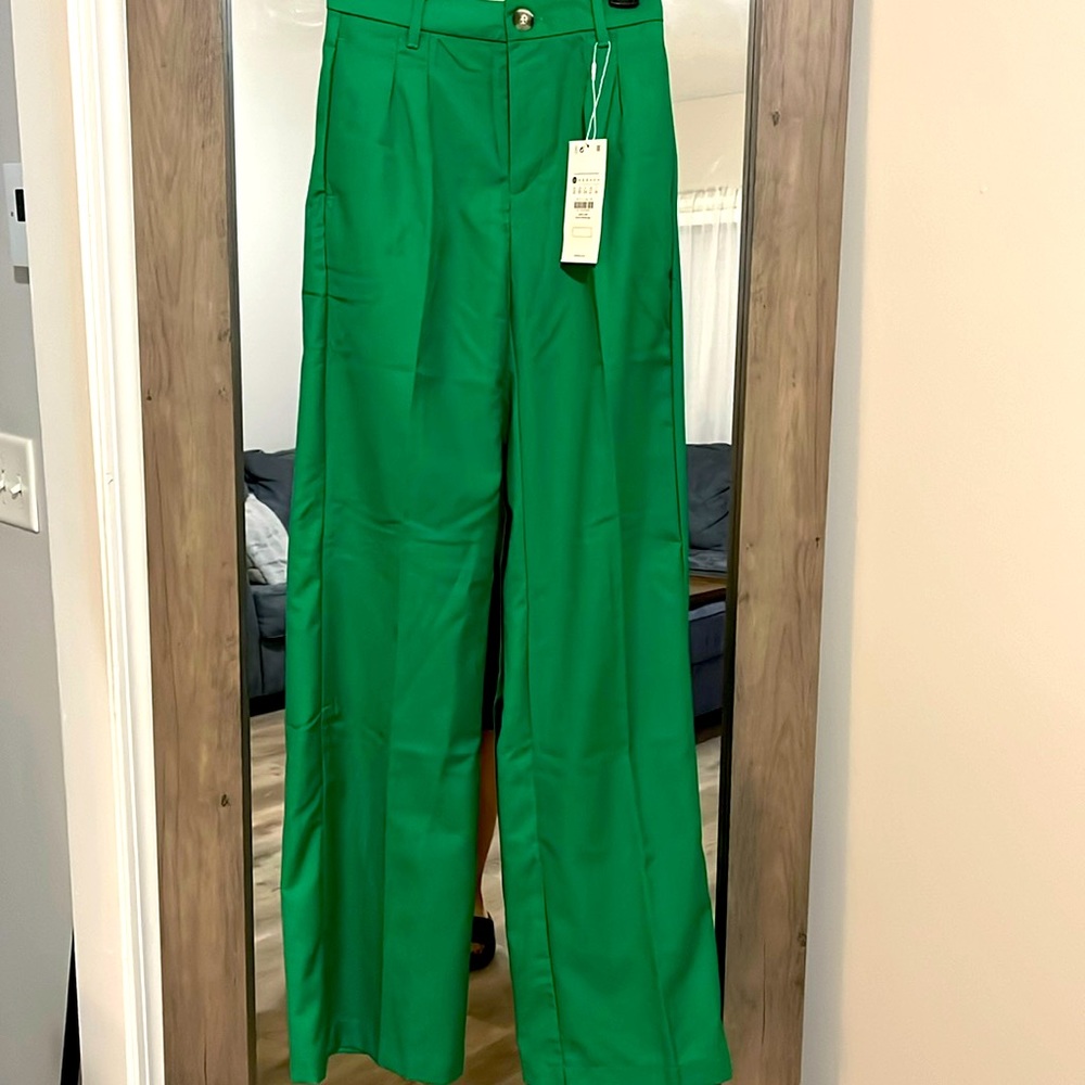 Green Women Slacks Size 00